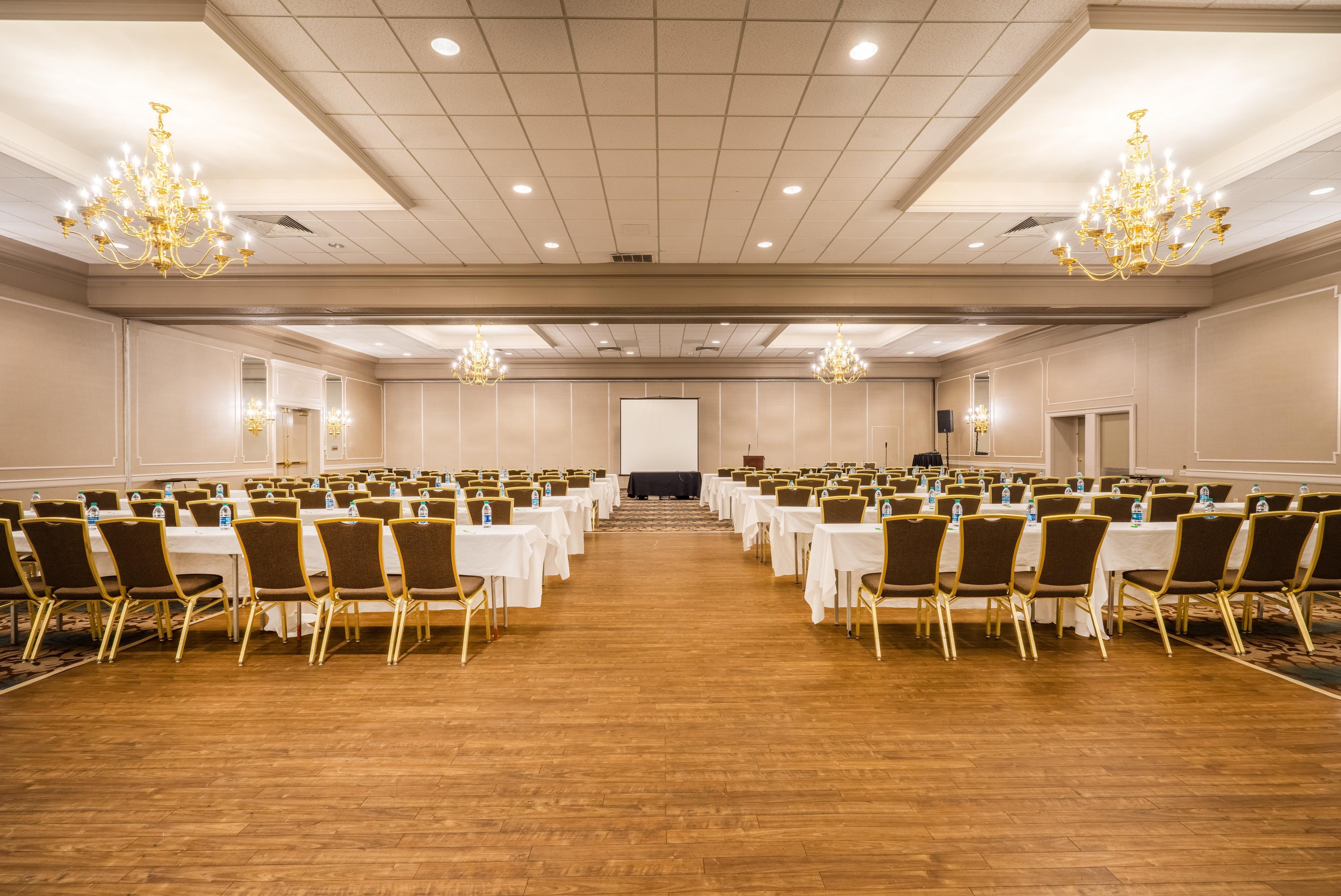 Envision Hotel & Conference Center Mansfield-Foxboro Exteriör bild