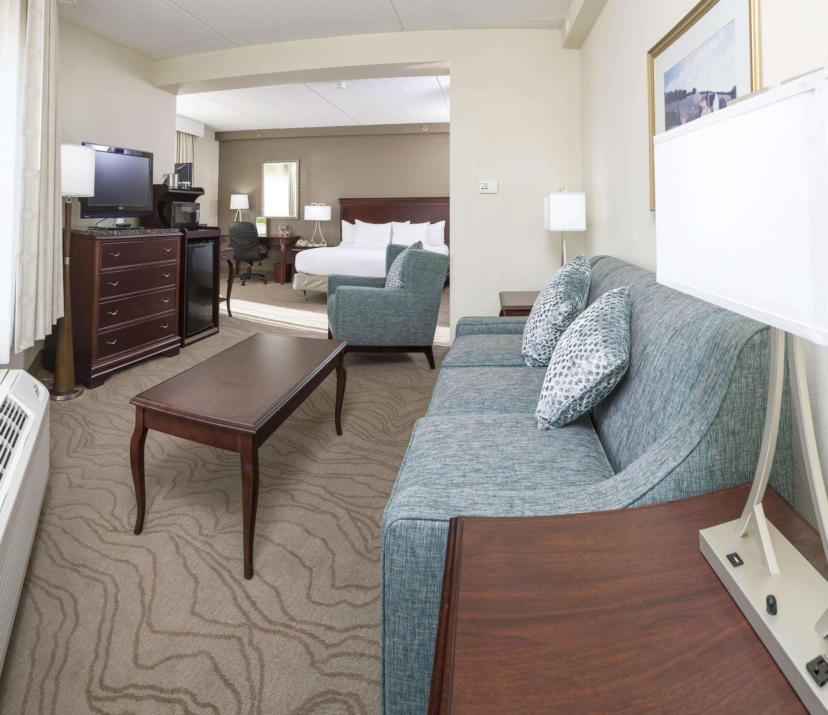 Envision Hotel & Conference Center Mansfield-Foxboro Exteriör bild