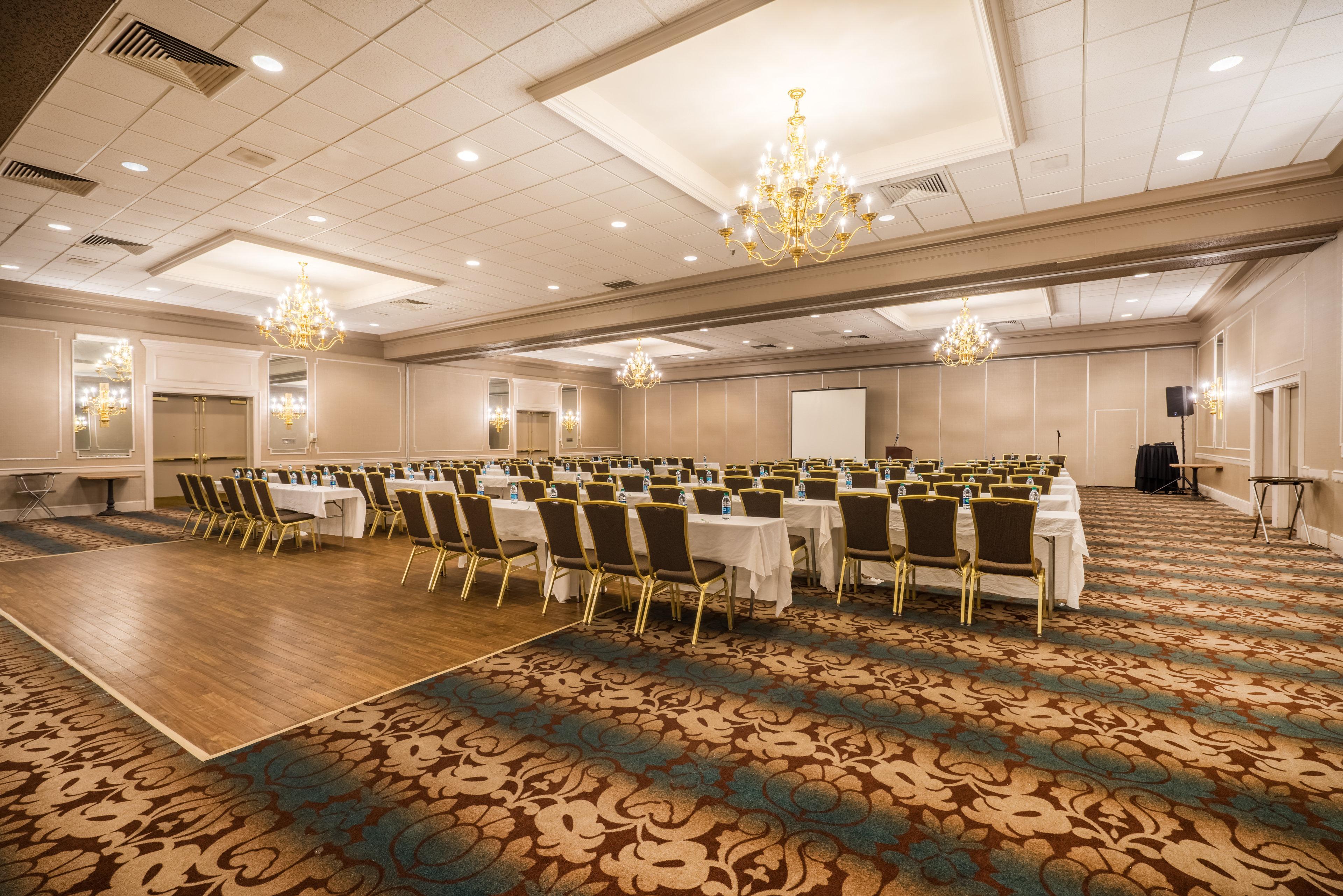 Envision Hotel & Conference Center Mansfield-Foxboro Exteriör bild